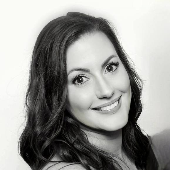 Meet your Posher, Jennie - Picture 1 of 1